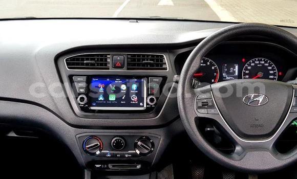 Acheter Occasion Voiture Hyundai i20 Gris à Maseru, Maseru Acheter Occasion Voiture Hyundai i20 Gris à Maseru, Maseru