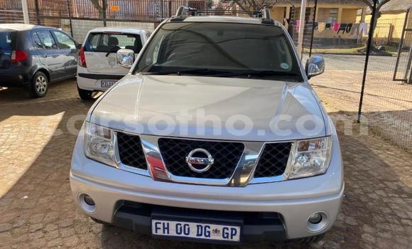 Sayi Na hannu Nissan Navara Silver Mota in Maseru a Maseru Sayi Na hannu Nissan Navara Silver Mota in Maseru a Maseru