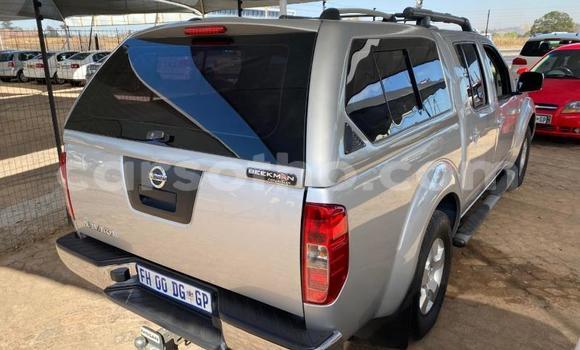 Sayi Na hannu Nissan Navara Silver Mota in Maseru a Maseru Sayi Na hannu Nissan Navara Silver Mota in Maseru a Maseru
