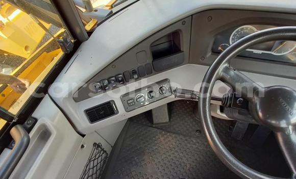 اشتري مستعمل Volvo F4 Other شاحنة في Maseru في Maseru اشتري مستعمل Volvo F4 Other شاحنة في Maseru في Maseru