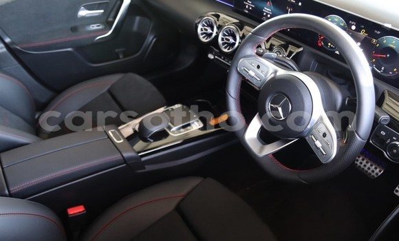 اشتري مستعمل Mercedes-Benz A200 Black سيارة في Maseru في Maseru اشتري مستعمل Mercedes-Benz A200 Black سيارة في Maseru في Maseru