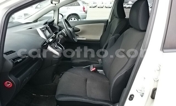 اشتري مستعمل Toyota Wish White سيارة في Butha Buthe في Butha-Buthe اشتري مستعمل Toyota Wish White سيارة في Butha Buthe في Butha-Buthe