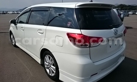 اشتري مستعمل Toyota Wish White سيارة في Butha Buthe في Butha-Buthe اشتري مستعمل Toyota Wish White سيارة في Butha Buthe في Butha-Buthe