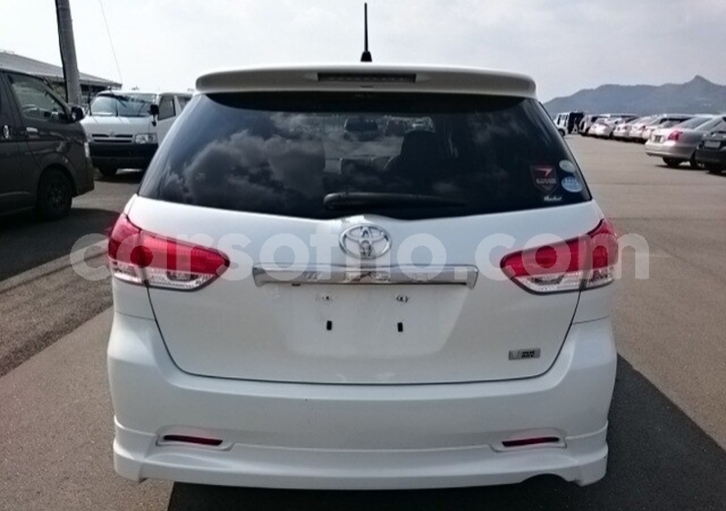 Big with watermark toyota wish butha buthe butha buthe 22975