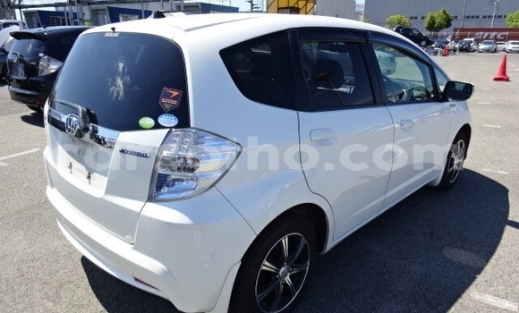 اشتري مستعمل Honda FIT White سيارة في Butha Buthe في Butha-Buthe اشتري مستعمل Honda FIT White سيارة في Butha Buthe في Butha-Buthe