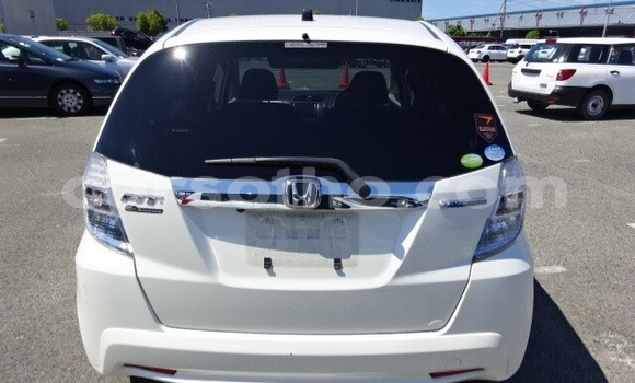 اشتري مستعمل Honda FIT White سيارة في Butha Buthe في Butha-Buthe اشتري مستعمل Honda FIT White سيارة في Butha Buthe في Butha-Buthe