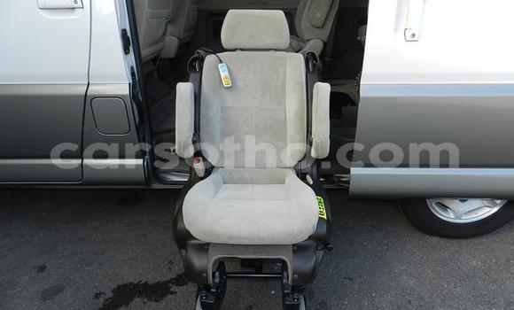 Sayi Na hannu Toyota Granvia Other Mota in Butha Buthe a Butha-Buthe Sayi Na hannu Toyota Granvia Other Mota in Butha Buthe a Butha-Buthe