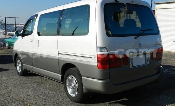 Sayi Na hannu Toyota Granvia Other Mota in Butha Buthe a Butha-Buthe Sayi Na hannu Toyota Granvia Other Mota in Butha Buthe a Butha-Buthe