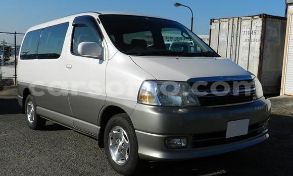 Sayi Na hannu Toyota Granvia Other Mota in Butha Buthe a Butha-Buthe Sayi Na hannu Toyota Granvia Other Mota in Butha Buthe a Butha-Buthe