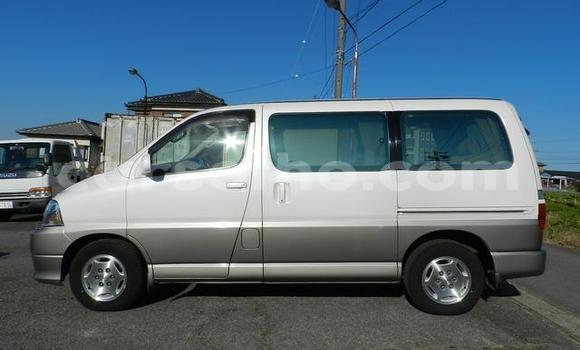 Sayi Na hannu Toyota Granvia Other Mota in Butha Buthe a Butha-Buthe Sayi Na hannu Toyota Granvia Other Mota in Butha Buthe a Butha-Buthe