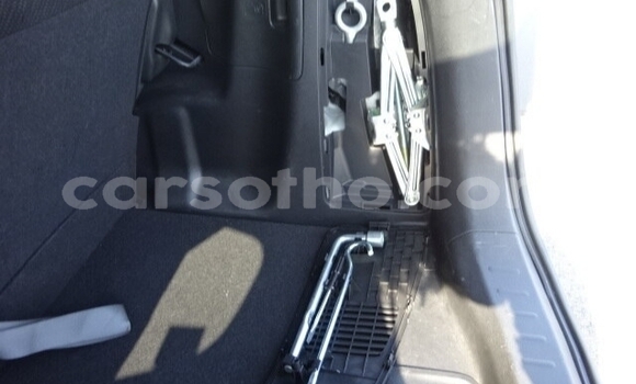 Acheter Occasion Voiture Honda FIT Blanc à Butha Buthe, Butha-Buthe Acheter Occasion Voiture Honda FIT Blanc à Butha Buthe, Butha-Buthe