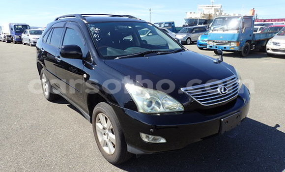 Sayi Na hannu Toyota Harrier Black Mota in Butha Buthe a Butha-Buthe Sayi Na hannu Toyota Harrier Black Mota in Butha Buthe a Butha-Buthe