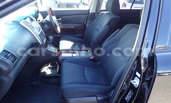 Sayi Na hannu Toyota Harrier Black Mota in Butha Buthe a Butha-Buthe Sayi Na hannu Toyota Harrier Black Mota in Butha Buthe a Butha-Buthe