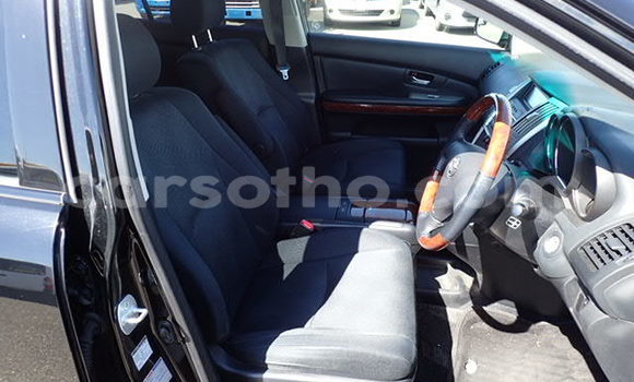 Sayi Na hannu Toyota Harrier Black Mota in Butha Buthe a Butha-Buthe Sayi Na hannu Toyota Harrier Black Mota in Butha Buthe a Butha-Buthe