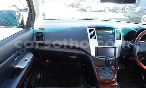 Sayi Na hannu Toyota Harrier Black Mota in Butha Buthe a Butha-Buthe Sayi Na hannu Toyota Harrier Black Mota in Butha Buthe a Butha-Buthe