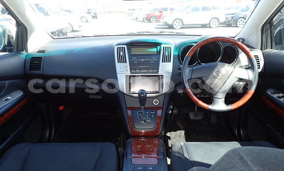 Sayi Na hannu Toyota Harrier Black Mota in Butha Buthe a Butha-Buthe Sayi Na hannu Toyota Harrier Black Mota in Butha Buthe a Butha-Buthe