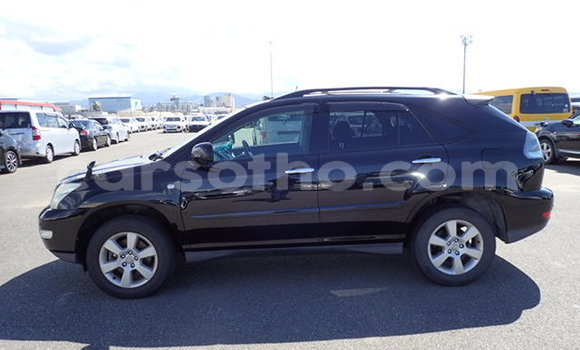 Sayi Na hannu Toyota Harrier Black Mota in Butha Buthe a Butha-Buthe Sayi Na hannu Toyota Harrier Black Mota in Butha Buthe a Butha-Buthe