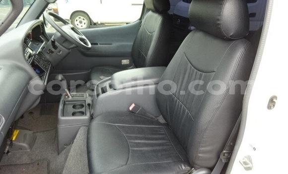 اشتري مستعمل Toyota Hiace White سيارة في Butha Buthe في Butha-Buthe اشتري مستعمل Toyota Hiace White سيارة في Butha Buthe في Butha-Buthe