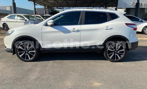 Sayi Na hannu Nissan Qashqai White Mota in Maseru a Maseru Sayi Na hannu Nissan Qashqai White Mota in Maseru a Maseru