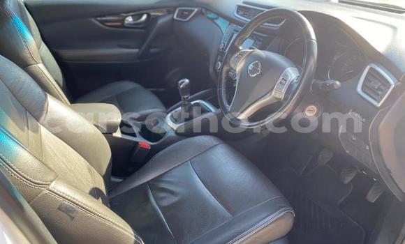 Sayi Na hannu Nissan Qashqai White Mota in Maseru a Maseru Sayi Na hannu Nissan Qashqai White Mota in Maseru a Maseru