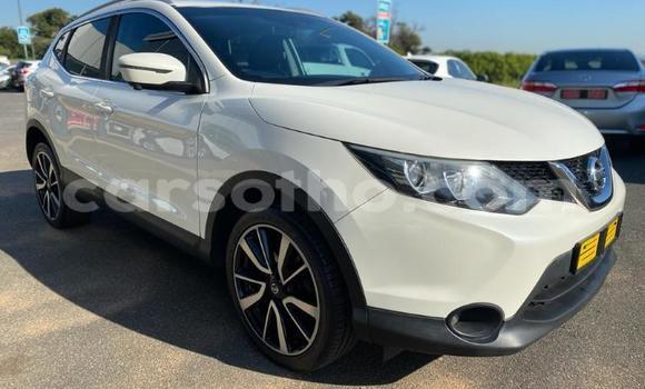 Sayi Na hannu Nissan Qashqai White Mota in Maseru a Maseru Sayi Na hannu Nissan Qashqai White Mota in Maseru a Maseru