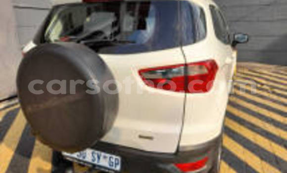 Sayi Na hannu Ford EcoSport White Mota in Maseru a Maseru Sayi Na hannu Ford EcoSport White Mota in Maseru a Maseru
