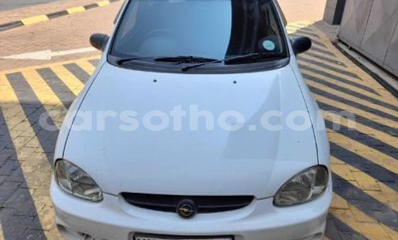 Sayi Na hannu Opel Corsa White Mota in Maseru a Maseru Sayi Na hannu Opel Corsa White Mota in Maseru a Maseru