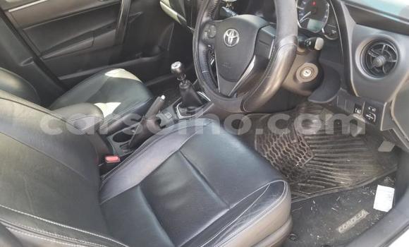 Acheter Occasion Voiture Toyota Corolla Blanc à Butha–Buthe, Thaba-Tseka Acheter Occasion Voiture Toyota Corolla Blanc à Butha–Buthe, Thaba-Tseka