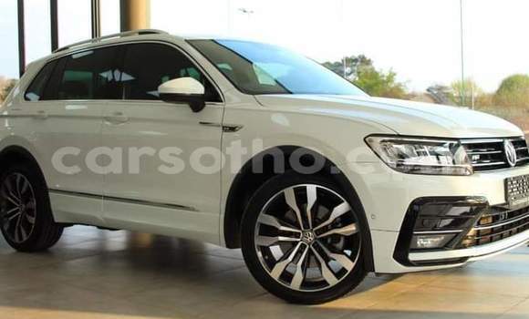 Buy Used Volkswagen Tiguan White Car in Maseru in Maseru Buy Used Volkswagen Tiguan White Car in Maseru in Maseru