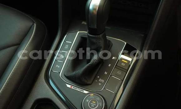 Buy Used Volkswagen Tiguan White Car in Maseru in Maseru Buy Used Volkswagen Tiguan White Car in Maseru in Maseru