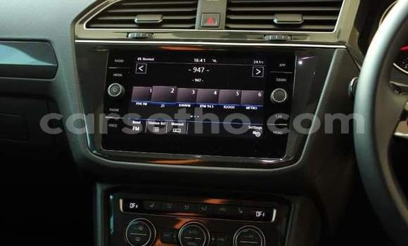 Buy Used Volkswagen Tiguan White Car in Maseru in Maseru Buy Used Volkswagen Tiguan White Car in Maseru in Maseru