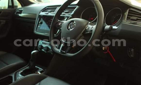 Buy Used Volkswagen Tiguan White Car in Maseru in Maseru Buy Used Volkswagen Tiguan White Car in Maseru in Maseru
