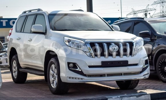 Sayi Imported Toyota Prado White Mota in Import - Dubai a Maseru Sayi Imported Toyota Prado White Mota in Import - Dubai a Maseru
