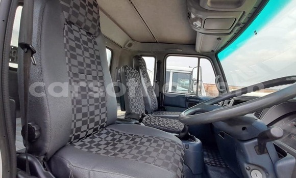 Acheter Occasion Utilitaire Nissan UD Blanc à Maseru, Maseru Acheter Occasion Utilitaire Nissan UD Blanc à Maseru, Maseru