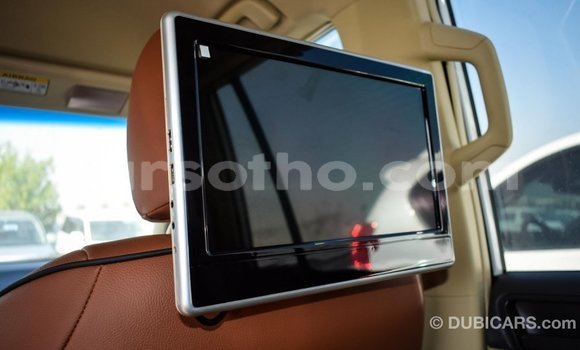 Sayi Imported Toyota Prado White Mota in Import - Dubai a Maseru Sayi Imported Toyota Prado White Mota in Import - Dubai a Maseru