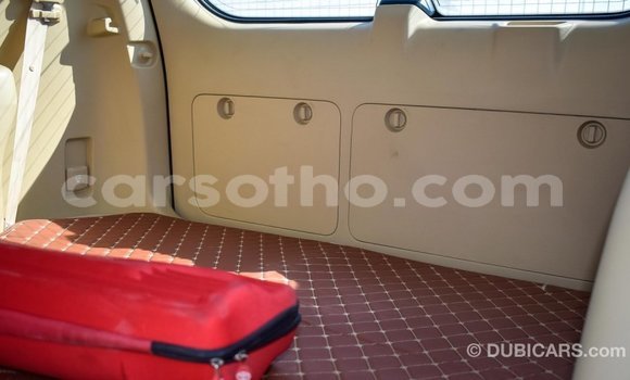 Sayi Imported Toyota Prado White Mota in Import - Dubai a Maseru Sayi Imported Toyota Prado White Mota in Import - Dubai a Maseru