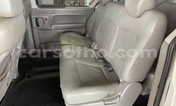 Buy Used Hyundai H1 White Car in Butha Buthe in Butha-Buthe Buy Used Hyundai H1 White Car in Butha Buthe in Butha-Buthe