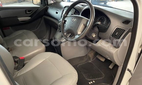Buy Used Hyundai H1 White Car in Butha Buthe in Butha-Buthe Buy Used Hyundai H1 White Car in Butha Buthe in Butha-Buthe