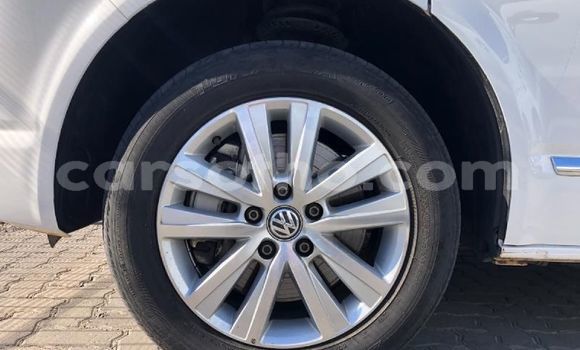 Acheter Occasion Voiture Volkswagen Caravelle Blanc à Butha–Buthe, Thaba-Tseka Acheter Occasion Voiture Volkswagen Caravelle Blanc à Butha–Buthe, Thaba-Tseka