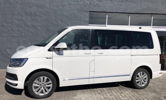 Acheter Occasion Voiture Volkswagen Caravelle Blanc à Butha–Buthe, Thaba-Tseka Acheter Occasion Voiture Volkswagen Caravelle Blanc à Butha–Buthe, Thaba-Tseka