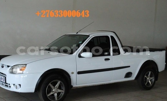 Sayi Na hannu Ford Consul White Mota in Maseru a Maseru Sayi Na hannu Ford Consul White Mota in Maseru a Maseru