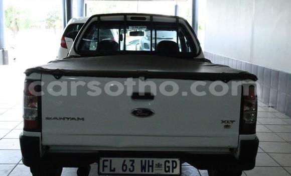 Sayi Na hannu Ford Consul White Mota in Maseru a Maseru Sayi Na hannu Ford Consul White Mota in Maseru a Maseru