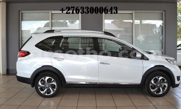 Sayi Na hannu Honda BR-V White Mota in Maseru a Maseru Sayi Na hannu Honda BR-V White Mota in Maseru a Maseru
