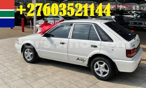 اشتري مستعمل Mazda 323 White سيارة في Maseru في Maseru اشتري مستعمل Mazda 323 White سيارة في Maseru في Maseru