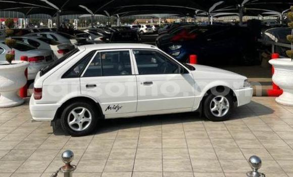 اشتري مستعمل Mazda 323 White سيارة في Maseru في Maseru اشتري مستعمل Mazda 323 White سيارة في Maseru في Maseru