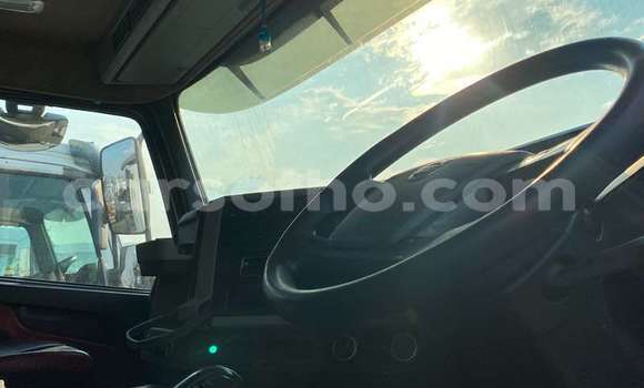 Buy Used Volvo F4 White Truck in Maseru in Maseru Buy Used Volvo F4 White Truck in Maseru in Maseru