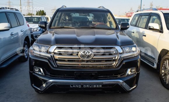 اشتري Imported Toyota Land Cruiser Black سيارة في Import - Dubai في Maseru اشتري Imported Toyota Land Cruiser Black سيارة في Import - Dubai في Maseru