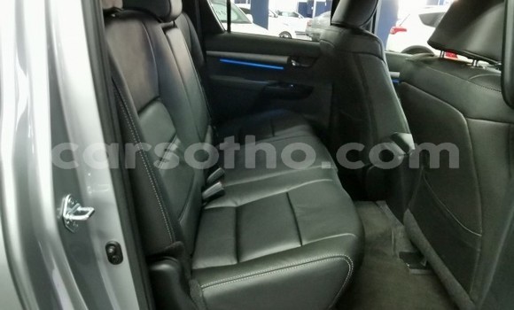 Buy Used Toyota Hilux Silver Car in Maseru in Maseru Buy Used Toyota Hilux Silver Car in Maseru in Maseru