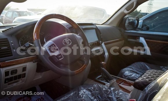 اشتري Imported Toyota Land Cruiser Black سيارة في Import - Dubai في Maseru اشتري Imported Toyota Land Cruiser Black سيارة في Import - Dubai في Maseru