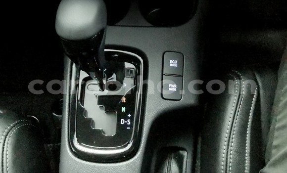 Buy Used Toyota Hilux Silver Car in Maseru in Maseru Buy Used Toyota Hilux Silver Car in Maseru in Maseru